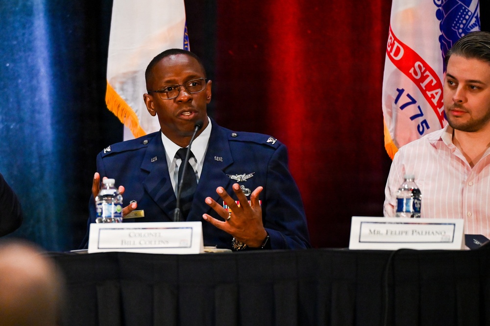 New Horizons connects government, industry leaders