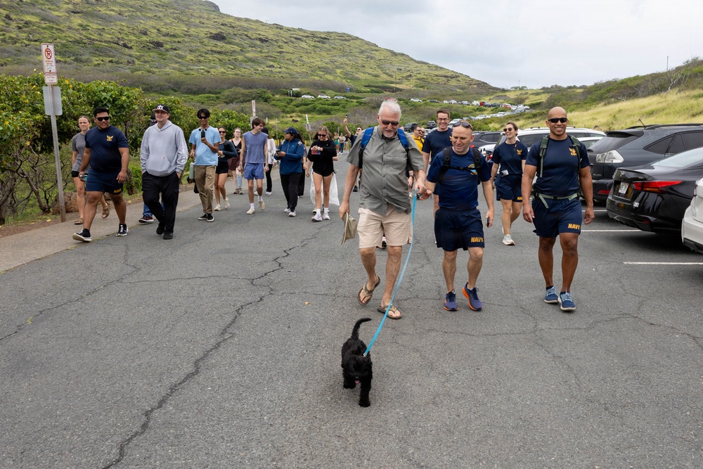 Sailors Hike With University of Hawai'i Mānoa Department of Atmospheric Sciences During Hawai'i Navy Week 2026
