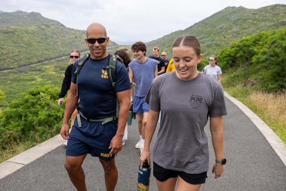Sailors Hike With University of Hawai'i Mānoa Department of Atmospheric Sciences During Hawai'i Navy Week 2026