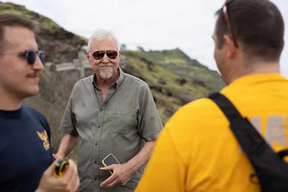 Sailors Hike With University of Hawai'i Mānoa Department of Atmospheric Sciences During Hawai'i Navy Week 2026