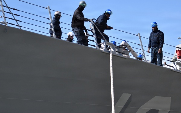 Pre-Commissioning Unit (PCU) Harvey C. Barnum Jr. (DDG 124) Arrives in Boston