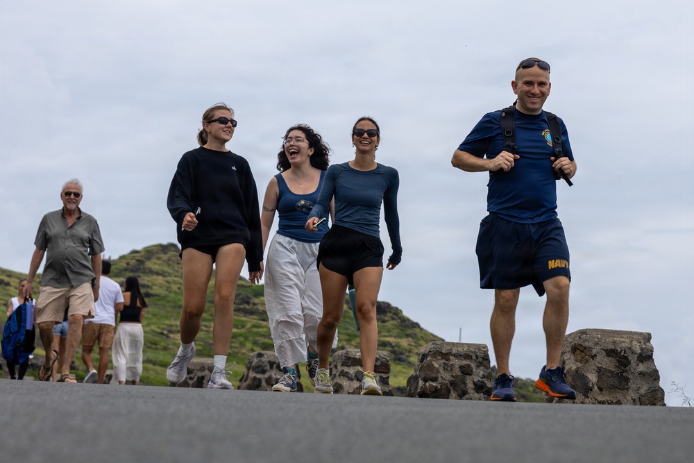 Sailors Hike With University of Hawai'i Mānoa Department of Atmospheric Sciences During Hawai'i Navy Week 2026