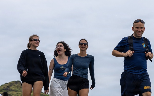Sailors Hike With University of Hawai'i Mānoa Department of Atmospheric Sciences During Hawai'i Navy Week 2026