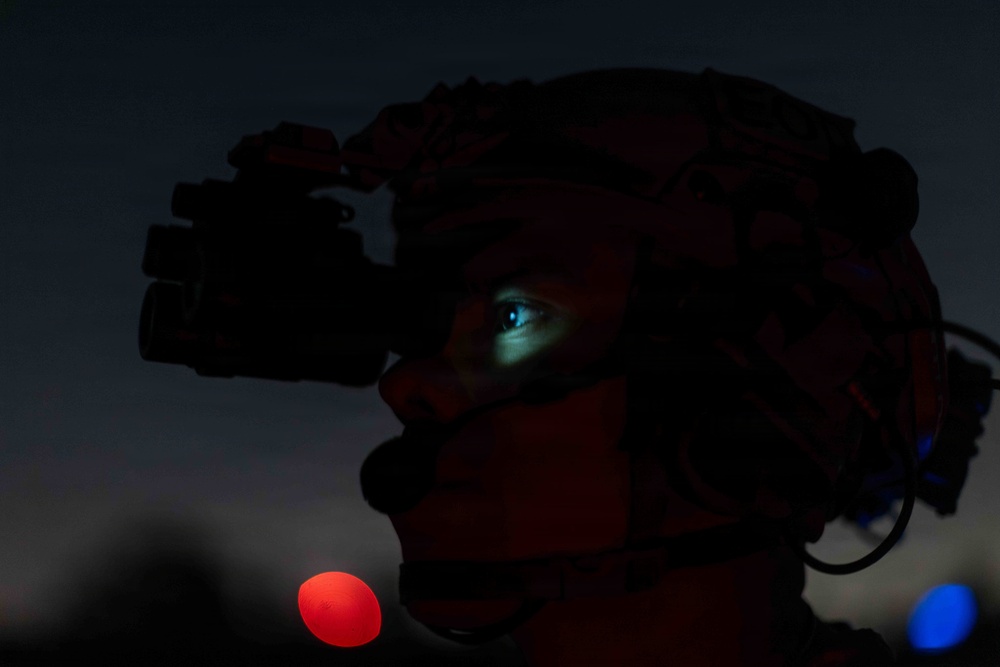 CLR-17 Marines participate in rifle qualification tables 3-6 range