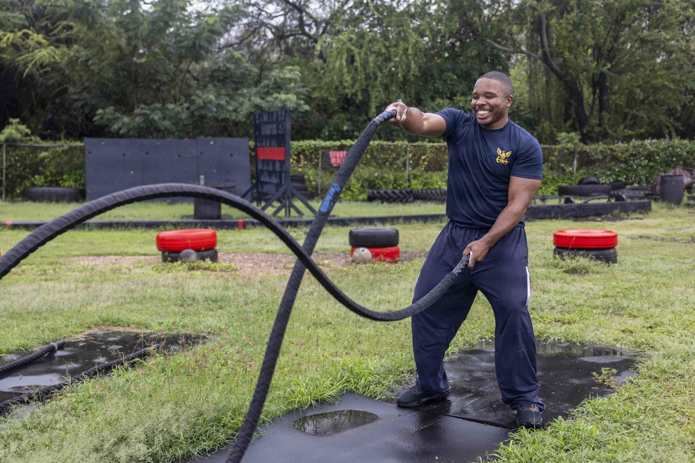 Hawaiʻi Navy Week: Sailors participate in Physical Training at Ewa Beach