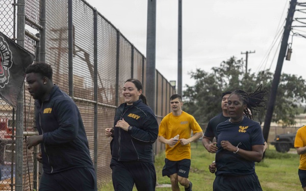 Hawaiʻi Navy Week: Sailors participate in Physical Training at Ewa Beach