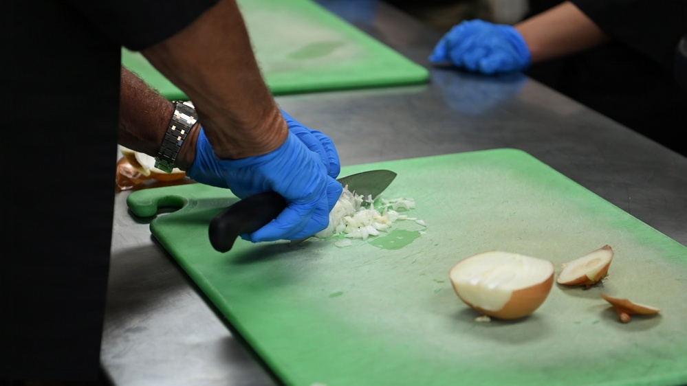 Food Network Master Chef Mark Cummings trains JBPHH Hale Aina DFAC