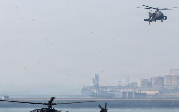 4-2 AB Apaches Conduct Refuel and Strike Operations During Talon Reach