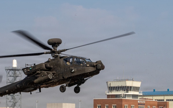 4-2 AB Apaches Conduct Refuel and Strike Operations During Talon Reach