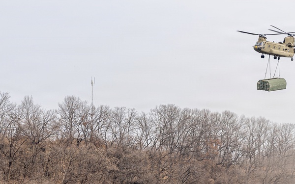 3-2 GSAB Conducts Sling Load Operations in Support of Engineers During Freedom Shield