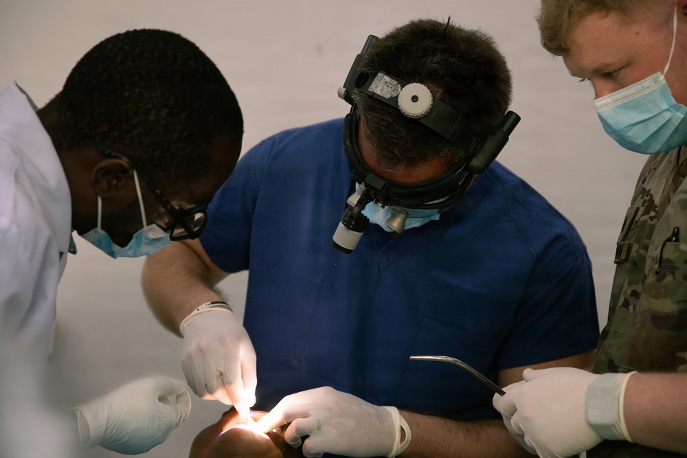 US, Tanzanian medical professionals conduct dental surgery during Justified Accord 26