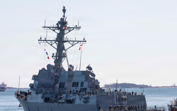 Pre-Commissioning Unit (PCU) Harvey C. Barnum Jr. (DDG 124) Arrives in Boston