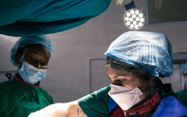US, Tanzania medical professionals conduct orthopedic surgery during Justified Accord 26