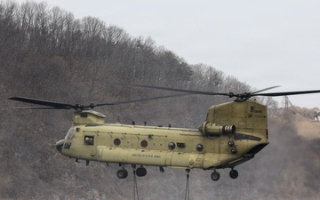 CH-47 Chinook Sling Loads M30 Bridge Erecting Boat