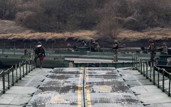 Freedom Shield 26 Wet Gap Crossing