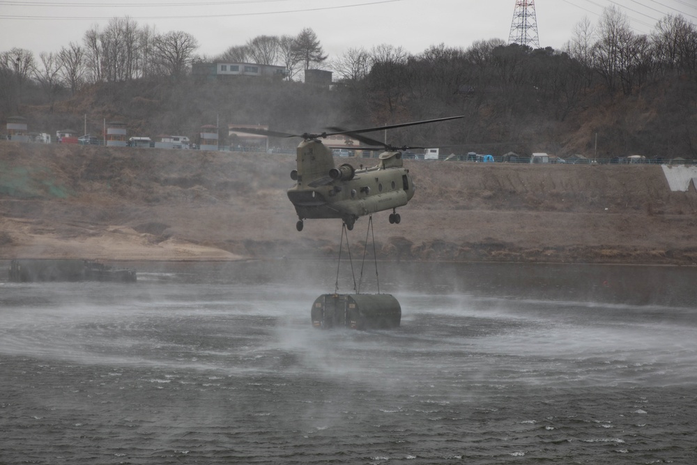 CH-47 Chinook Sling loads Bridging pieces