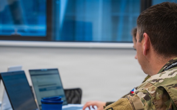 179th Cyber Protection Team provides subject matter expertise exchange