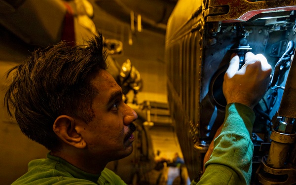 USS Abraham Lincoln (CVN72) supports Operation Epic Fury