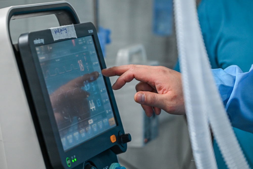 US, Tanzanian medical professionals conduct an ICU and ventilator knowledge exchange during Justified Accord 26