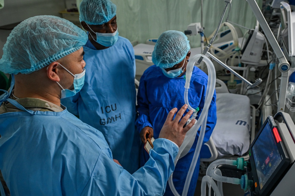US, Tanzanian medical professionals conduct an ICU and ventilator knowledge exchange during Justified Accord 26