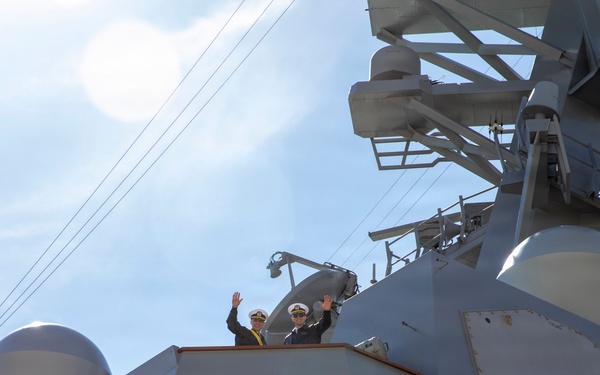 Pre-Commissioning Unit (PCU) Harvey C. Barnum Jr. (DDG 124) Arrives in Boston
