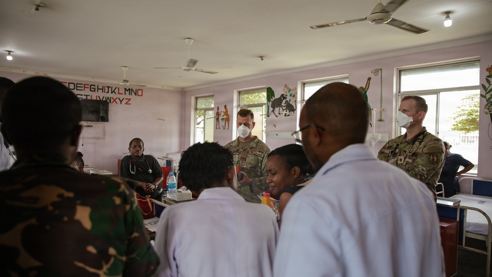 US, Tanzania military medical professionals visit pediatric patients during JA26
