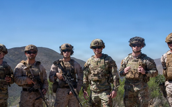 JTF-SB Senior Leader visits 2nd Bn, 1st Marines