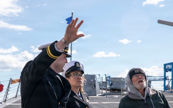 Pre-Commissioning Unit (PCU) Harvey C. Barnum Jr. (DDG 124) Conducts Public Ship Tours