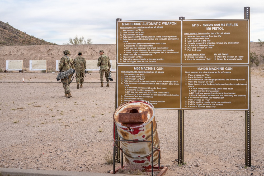 Arizona Guardsmen Qualify with Machine Guns