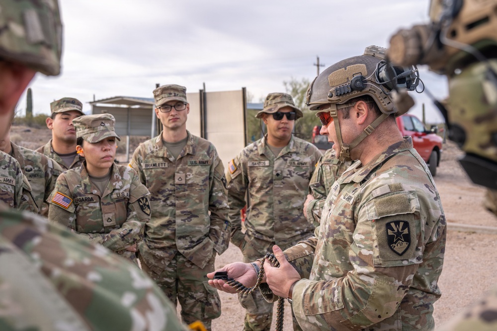 Arizona Guardsmen Qualify with Machine Guns