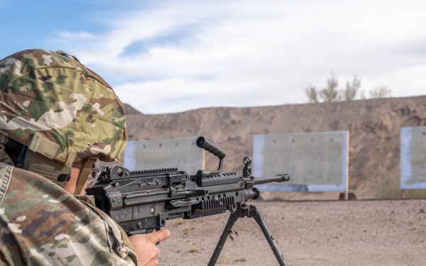 Arizona Guardsmen Qualify with Machine Guns
