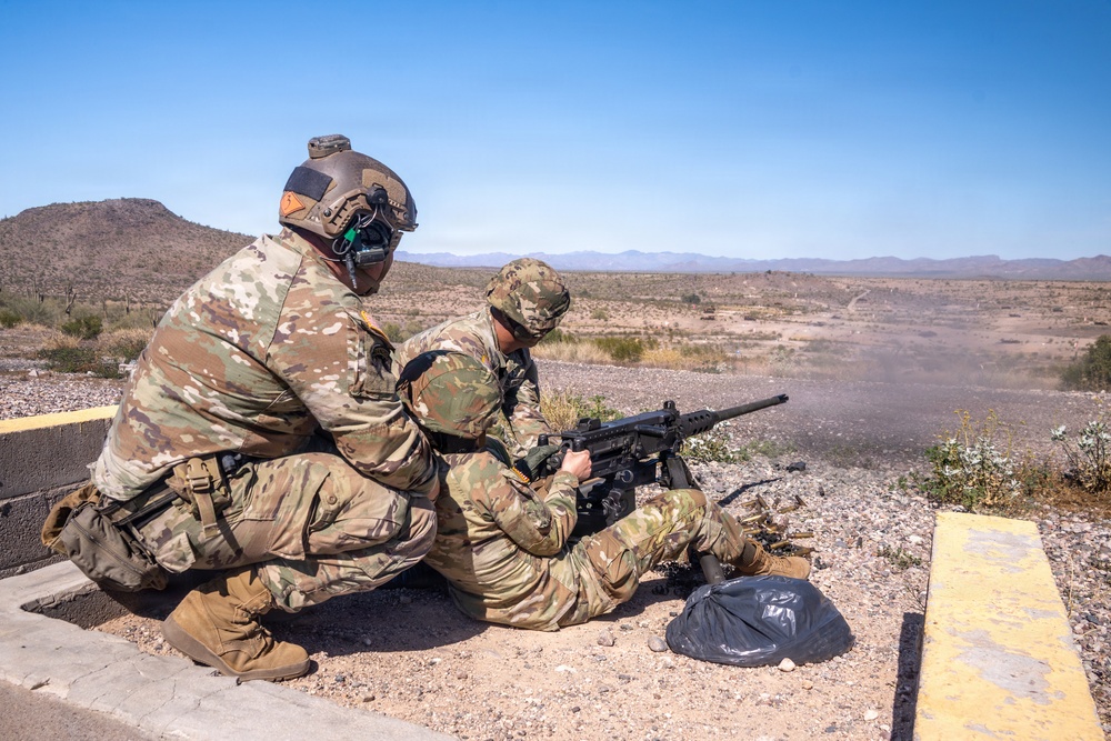 Arizona Guardsmen Qualify with Machine Guns