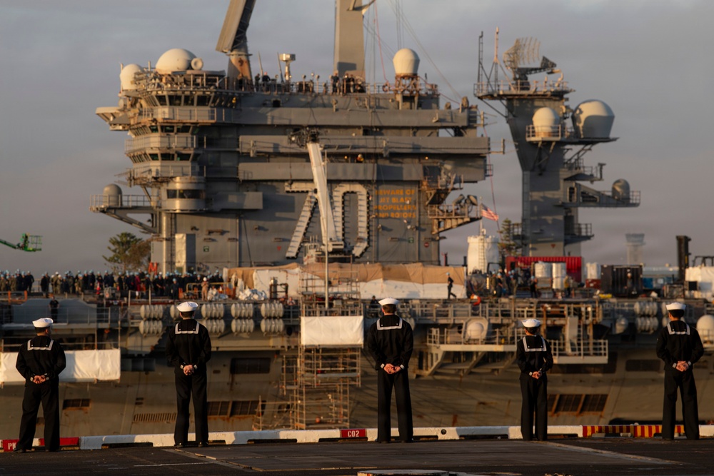 Nimitz Departs San Diego