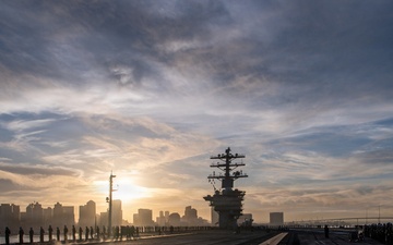 Nimitz Departs San Diego