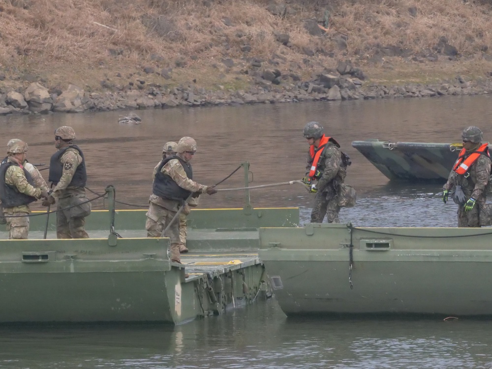 Freedom Shield 26 Wet Gap Crossing