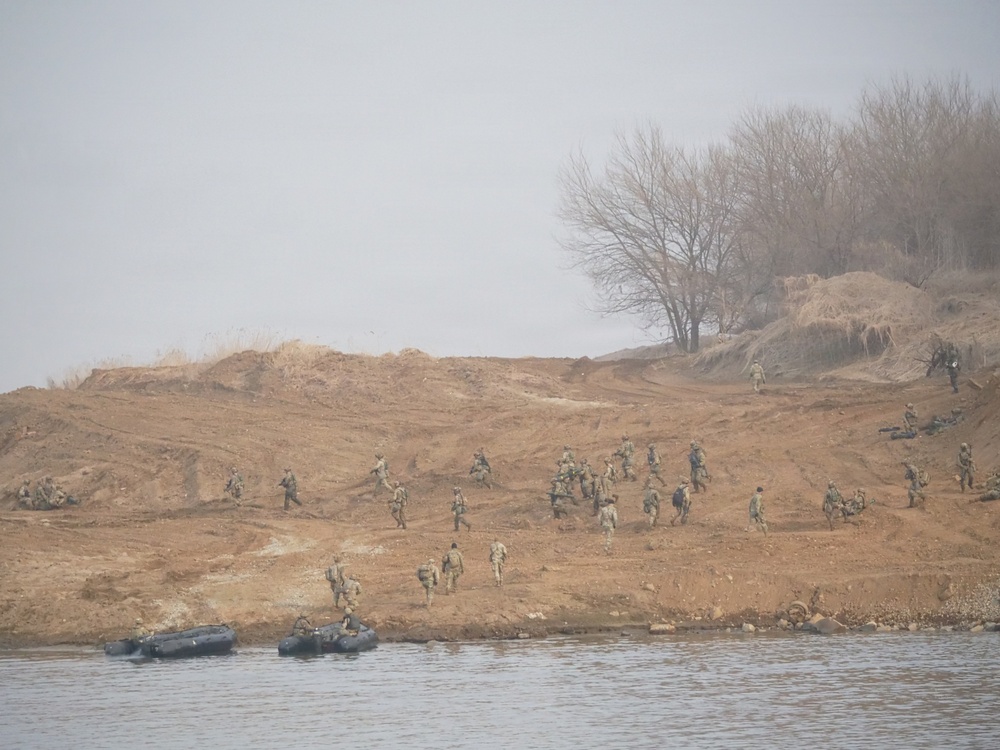 Freedom Shield 26 Wet Gap Crossing