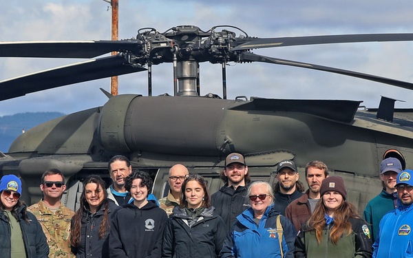 Benton County Search and Rescue Academy trains volunteers with Oregon National Guard aviation support