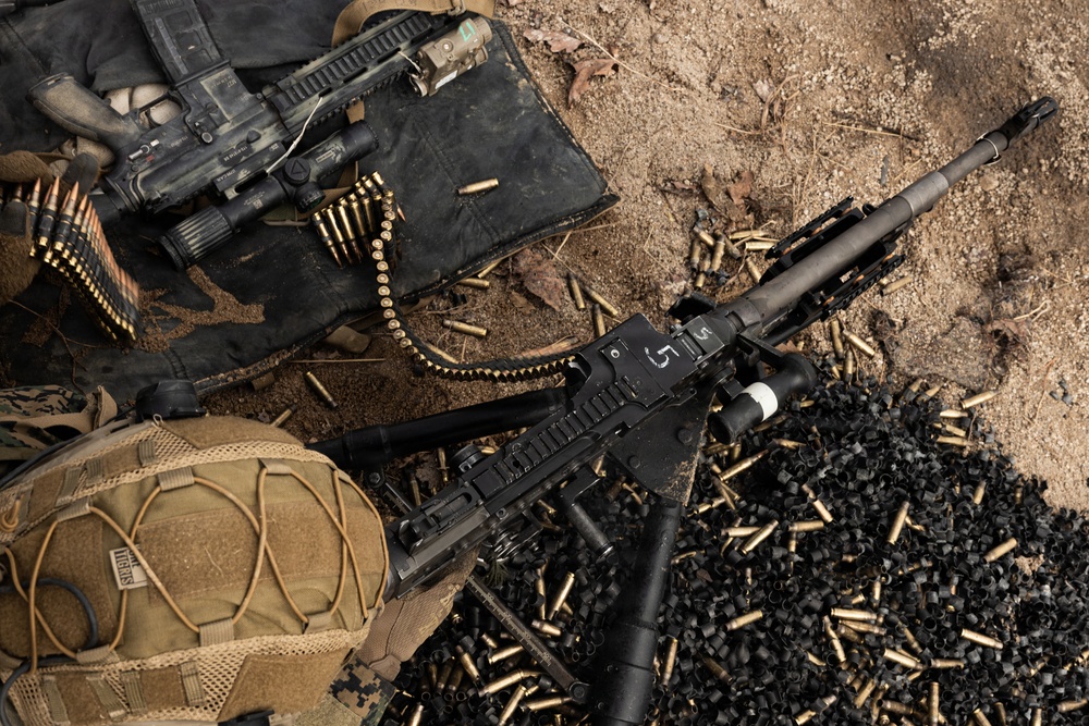 U.S. Marines with 12th LCT’s Bravo Company Execute a CALFEX