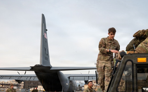U.S., Japan strengthen joint airborne operations during Airborne 26