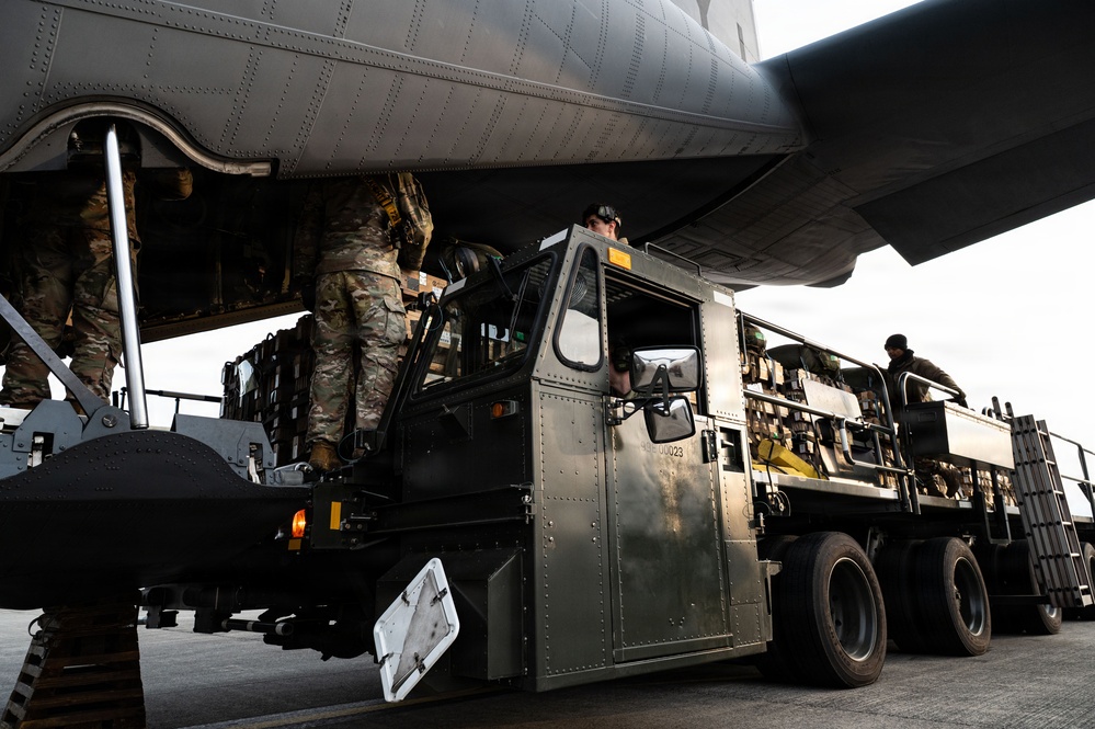 U.S., Japan strengthen joint airborne operations during Airborne 26