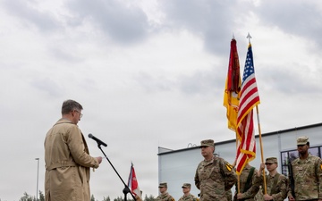 Kaimo Kuusk gives a speech to U.S. Soldiers in Estonia