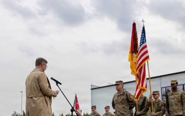 Kaimo Kuusk gives a speech to U.S. Soldiers in Estonia