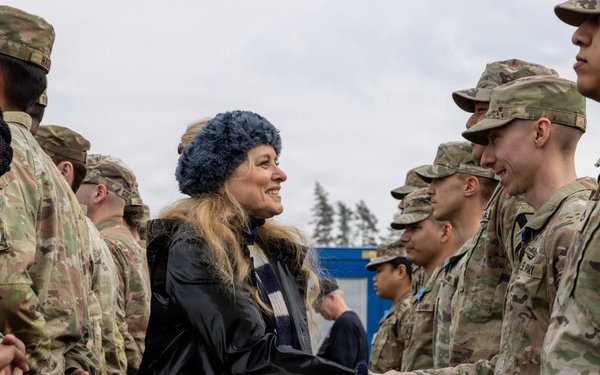 Elena Klionsky speaks with U.S. Soldiers in Estonia