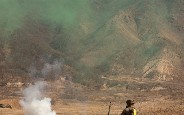 U.S. Marines with 12th LCT’S Alpha Company Execute a CALFEX