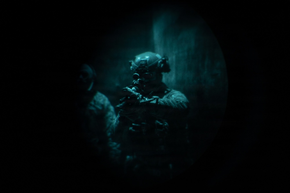 U.S. Marines with 12th LCT Execute Close Quarters Battle Drills