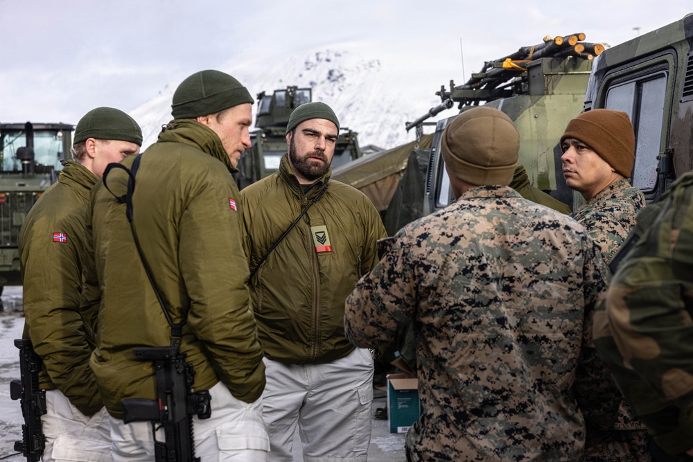 CORE26 | Norwegian Soldiers, U.S. Marines Strengthen Allied Partnership in the Arctic