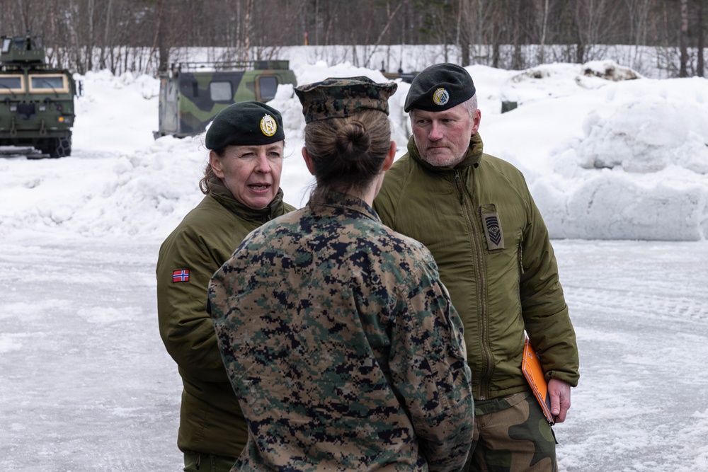 CORE26 | Norwegian Parliamentary Committee Visits U.S. Marines During Arctic Exercise