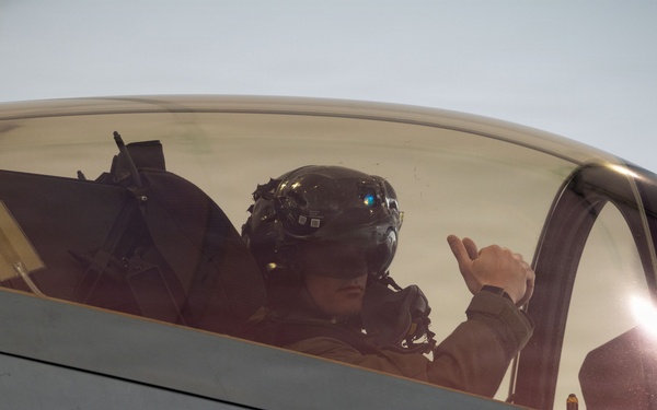 48 FW MX runs hot during Cold Response