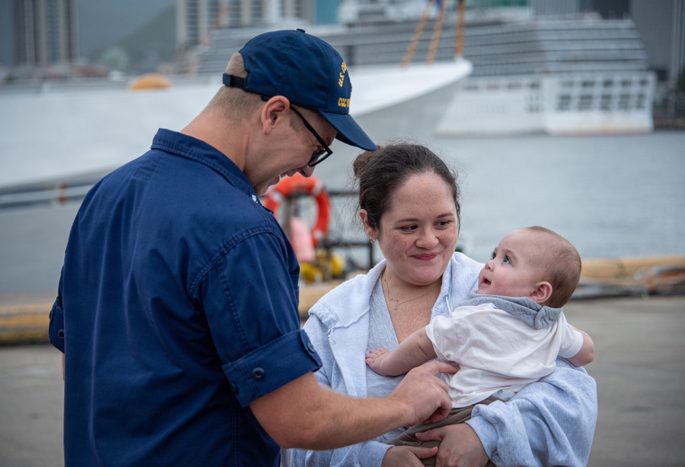 Coast Guard Cutter William Hart returns home following 48-day Operation Blue Pacific Patrol in Oceania