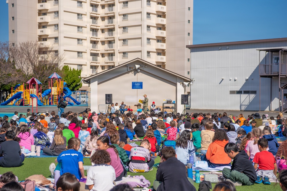 CFAY CO Reads to Sullivan's Elementary
